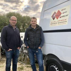 Fabrice Kerviche et Thierry Legroux continuent de moderniser l'image du bâtiment en se lançant sur les réseaux sociaux. 